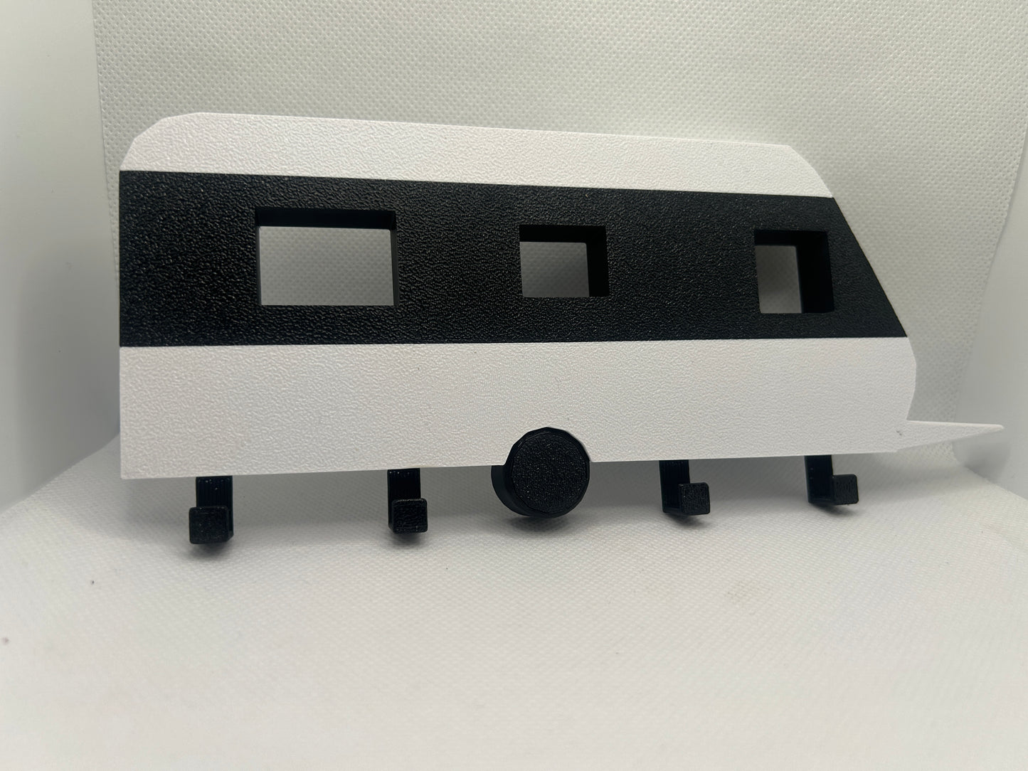 Schlüsselbrett „Wohnwagen“ – dekorative Schlüsselaufhängung für Camper & Caravan-Fans