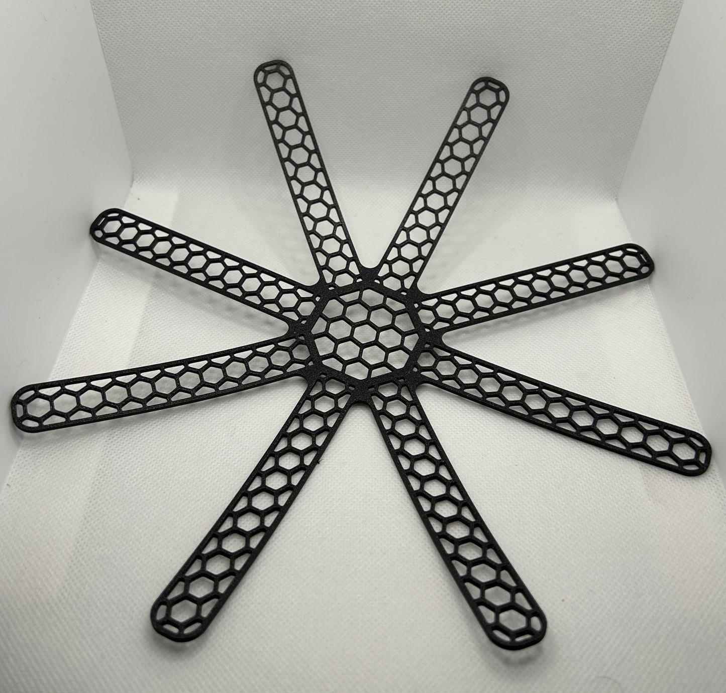 3D gedruckter Pfannenschutz für sicheren und geräuschlosen Transport